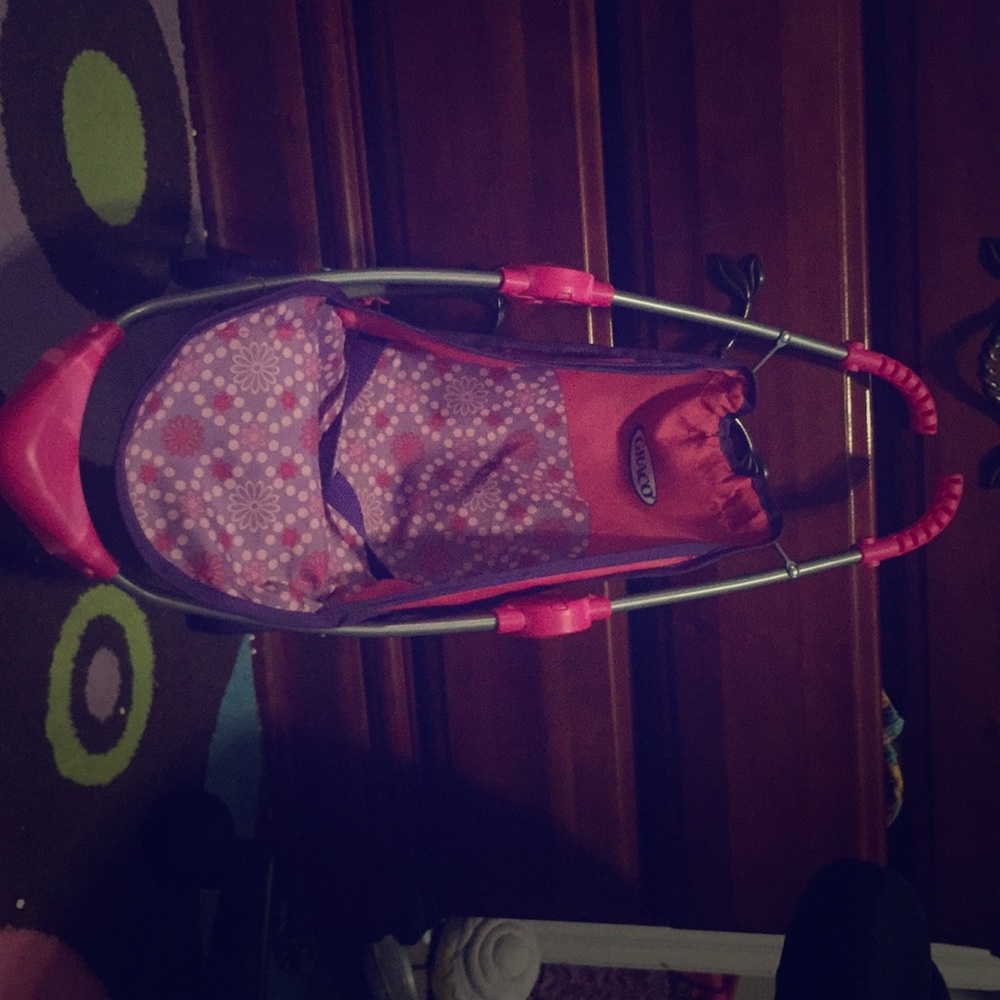 A stroller is for Badys